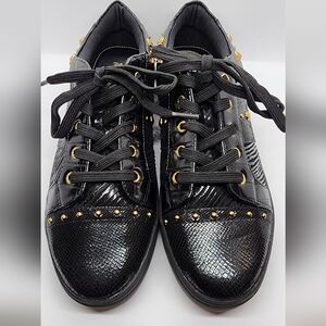 New Disney Lion King x Call It Spring size 9 black sneakers